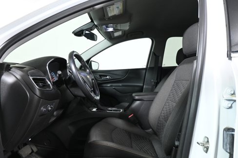 Used 2020 Chevrolet Equinox LT image 3