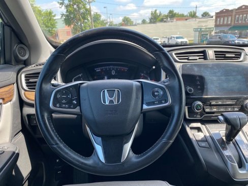 Used 2018 Honda CR-V Touring image 11