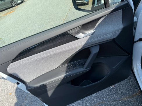 New 2025 Volkswagen Tiguan S image 32