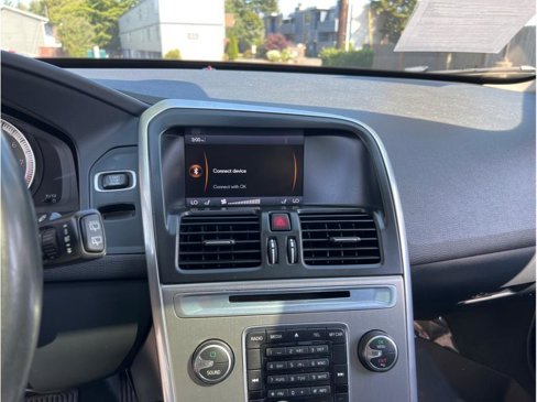 Used 2013 Volvo XC60 T6 image 9