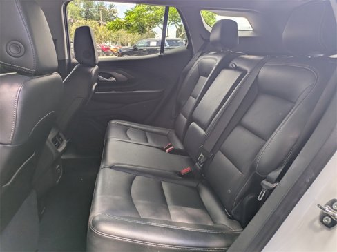 Used 2024 GMC Terrain SLT image 13