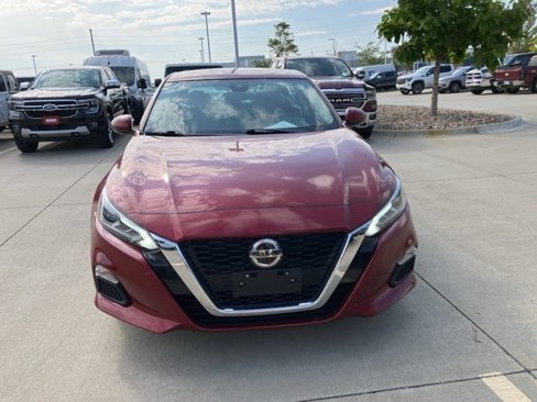 Used 2022 Nissan Altima 2.5 SV w/ SV Premium Package image 2