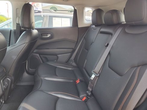 Used 2020 Jeep Compass Limited image 30