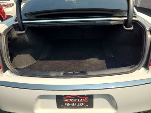 Used 2020 Chrysler 300 Limited image 15