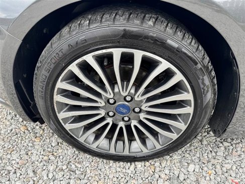 Used 2018 Ford Fusion Titanium image 23