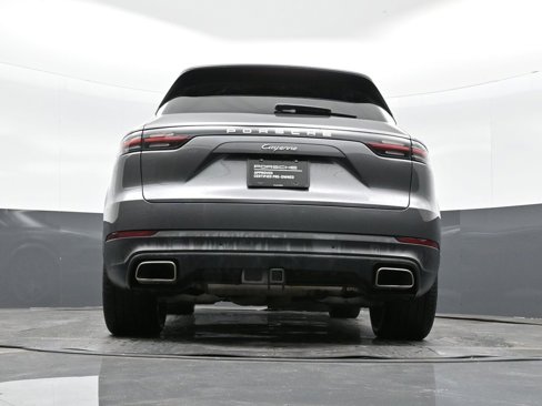 Certified 2020 Porsche Cayenne E-Hybrid w/ Premium Plus Package image 36