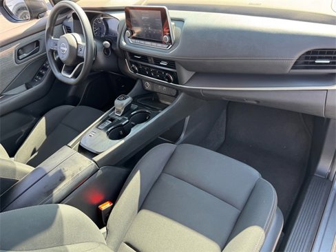 Used 2023 Nissan Rogue S image 15
