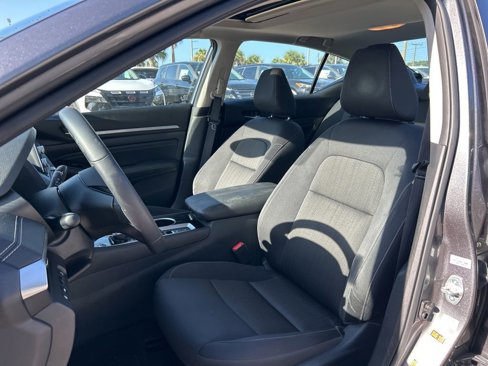 Used 2021 Nissan Altima 2.5 SV image 14