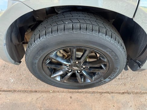 Used 2020 Dodge Journey SE w/ SE Popular Equipment Group image 28