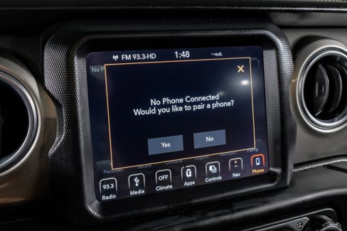 Used 2018 Jeep Wrangler Unlimited Sahara image 26