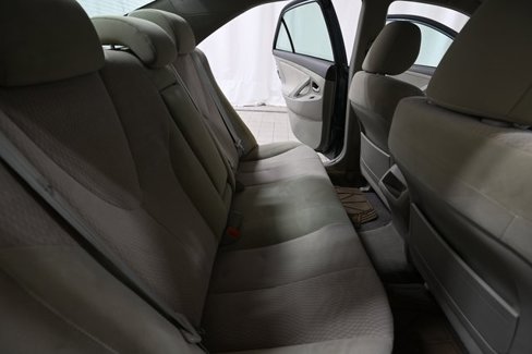 Used 2011 Toyota Camry image 22