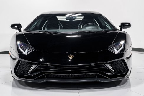Used 2017 Lamborghini Aventador S image 8