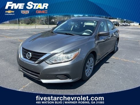 Used 2018 Nissan Altima 2.5 S w/ S Convenience Package image 1