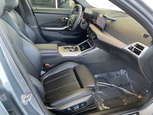 Used 2025 BMW 330i Sedan image 10