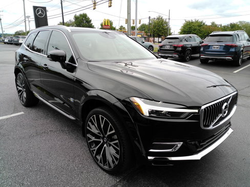 Used 2021 Volvo XC60 T8 Inscription w/ Advanced Package image 3