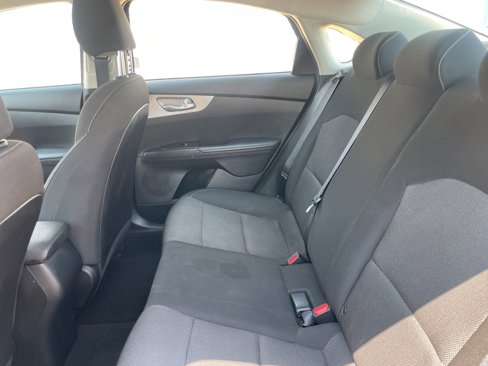 Used 2023 Kia Forte LXS image 12