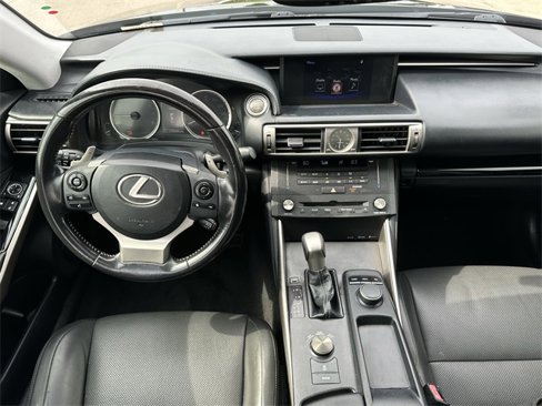 Used 2015 Lexus IS 250 image 9