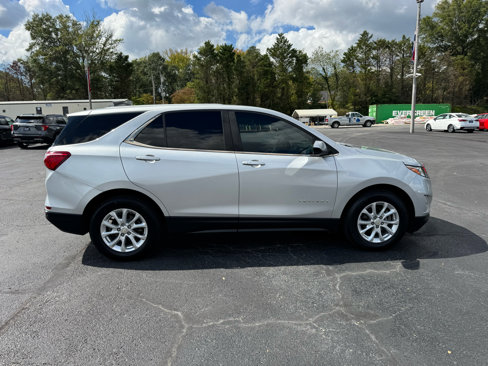 Used 2021 Chevrolet Equinox LT w/ Driver Convenience Package image 5