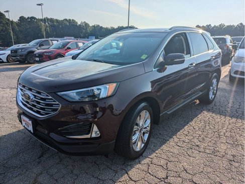 Certified 2024 Ford Edge Titanium image 2
