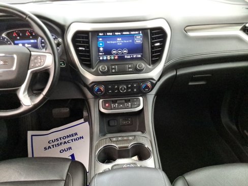 Used 2023 GMC Acadia SLT image 13