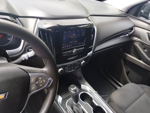 Used 2020 Chevrolet Traverse LS image 12