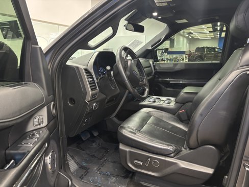 Used 2018 Ford Expedition Max XLT w/ Equipment Group 202A image 11
