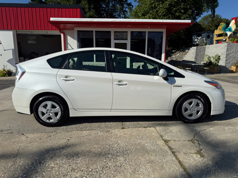 Used 2011 Toyota Prius Five image 9