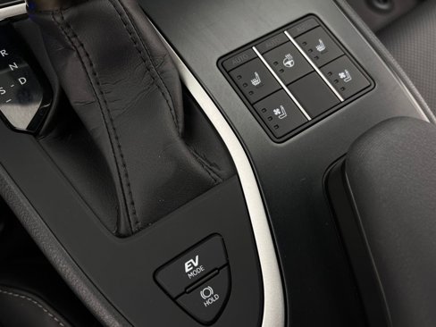 Used 2023 Lexus UX 250h F Sport image 22