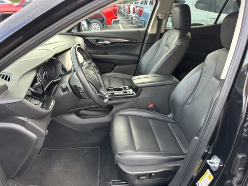 Used 2023 Buick Envision Essence image 9