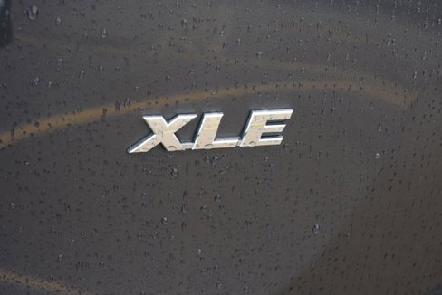 Used 2017 Toyota RAV4 XLE image 8