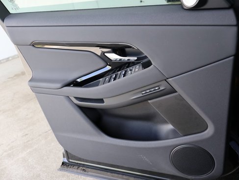 New 2026 Land Rover Range Rover Evoque Dynamic SE image 36