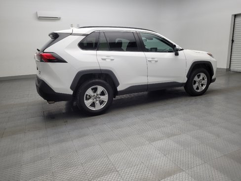 Used 2019 Toyota RAV4 XLE image 10