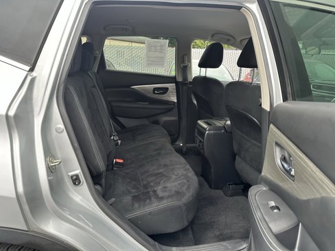 Used 2017 Nissan Murano S image 12