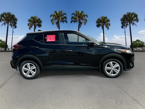 Certified 2021 Nissan Kicks S image 4