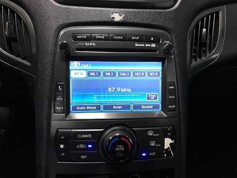 Used 2012 Hyundai Genesis 3.8 image 25