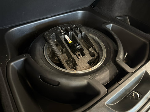 Used 2018 Jeep Grand Cherokee Limited image 40