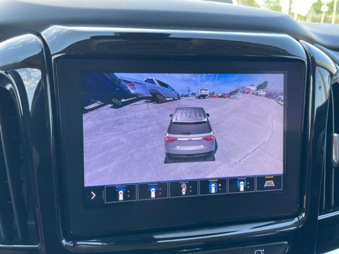 Used 2020 Chevrolet Traverse LT w/ LT Premium Package image 37