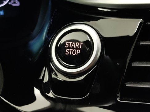 Used 2022 BMW 530e w/ Convenience Package image 25