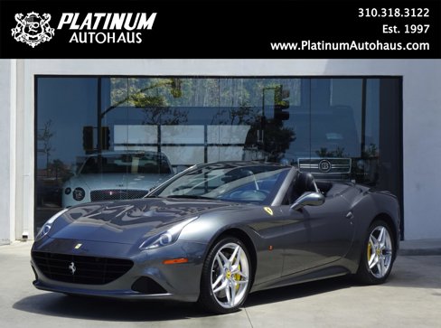 Used 2015 Ferrari California T image 1