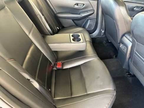 Used 2024 Nissan Sentra SR w/ SR Premium Package image 18