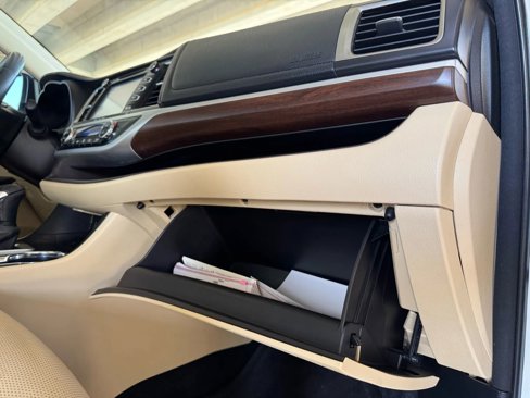 Used 2016 Toyota Highlander Limited image 34