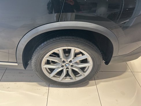 Used 2022 BMW X5 xDrive40i w/ Premium Package image 17