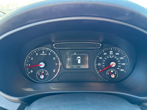 Used 2017 Kia Sorento LX w/ LX Convenience Package image 21