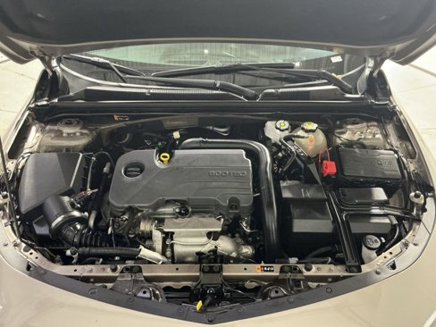 Used 2023 Chevrolet Malibu LS image 34