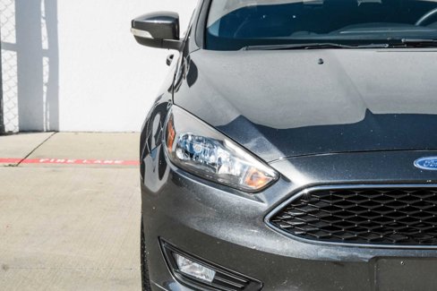 Used 2017 Ford Focus SEL image 39