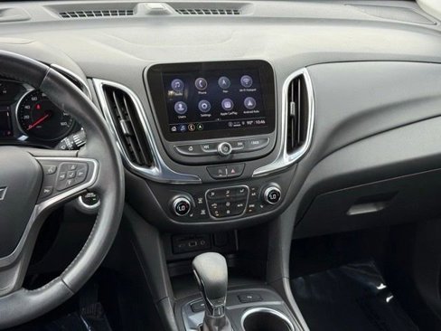 Used 2022 Chevrolet Equinox LT image 23