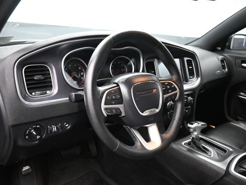 Used 2017 Dodge Charger SXT w/ Plus Group image 15