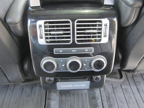 Used 2017 Land Rover Range Rover HSE image 18