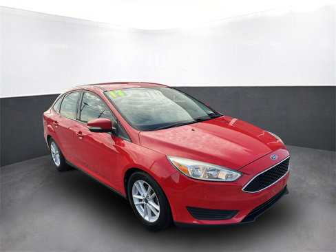 Used 2017 Ford Focus SE w/ Cold Weather Package image 8