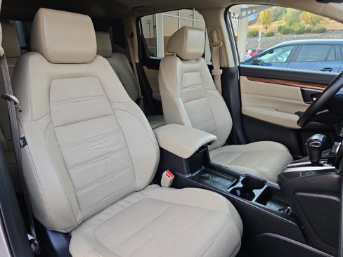Used 2018 Honda CR-V Touring image 22